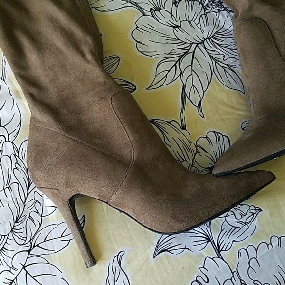 Aldo over the knee boots - Picture 3 of 7